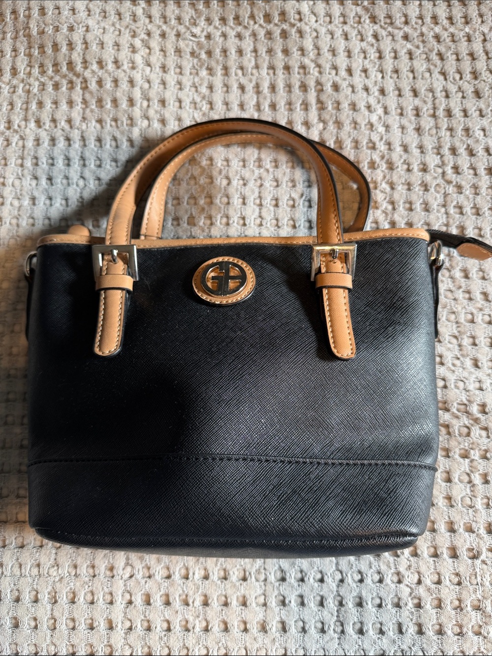 Giani Bernini Black and Tan Women's Leather Satchel - Gold Accent